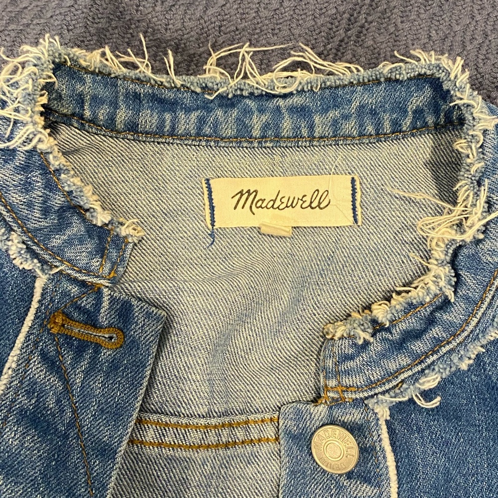 Madewell Two Tone Frayed Denim Jacket - Picture 6 of 6